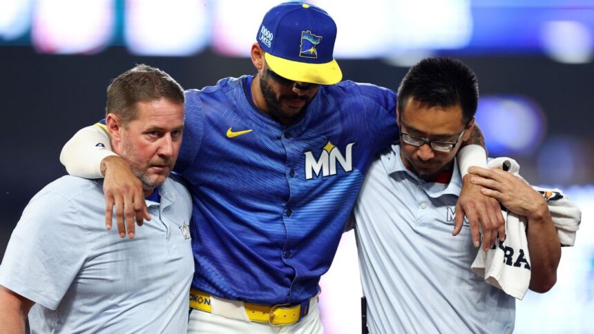 Correa de los Twins sale lesionado: Esguince de tobillo tras choque