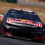 Van Gisbergen Domina Sonoma y Extiende Racha: NASCAR y Récord Histórico