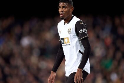 Mosquera confirma salida del Valencia: ¿Próximo destino, Arsenal?