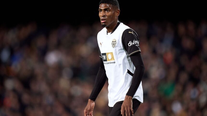 Mosquera confirma salida del Valencia: ¿Próximo destino, Arsenal?