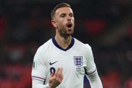 Henderson ficha por Brentford: Refuerzo de lujo con experiencia Premier