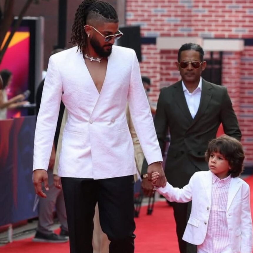 Estrellas latinas brillan en desfile del All-Star Game 2025: Tatis, Elly y más