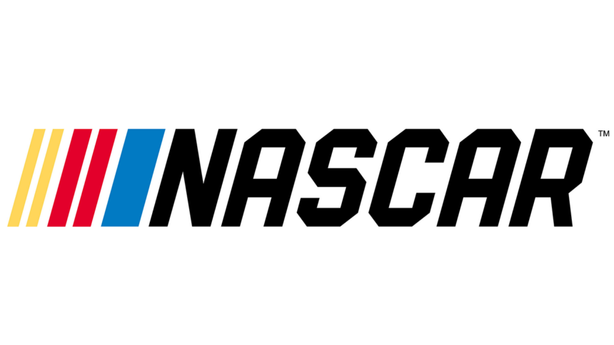 Legacy Motor Club Acusa a Broker de Interferir en Acuerdo de Charter NASCAR