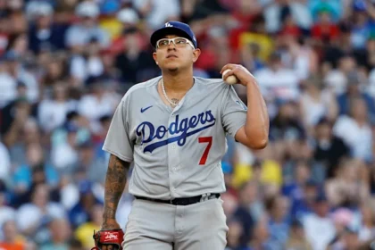 Urías Busca Regreso a MLB Tras Suspensión: ¿Qué Equipos Lo Quieren?