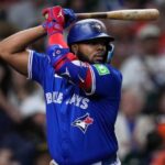 Guerrero Jr. enciende a Toronto: Jonrón de 420 pies y racha victoriosa