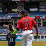 Isabella Ramírez brilla: Lanzamiento inaugural en el Día de la Familia de Cleveland