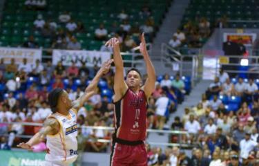 Indios de SFM pegan primero a Metros en Semifinal LNB: Suero brilla