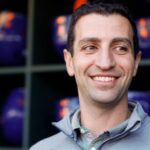 Mets buscan refuerzos en el bullpen: Stearns "activo" en el mercado