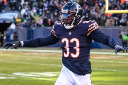 Bears: Jaylon Johnson, lesionado, baja varias semanas en el training camp