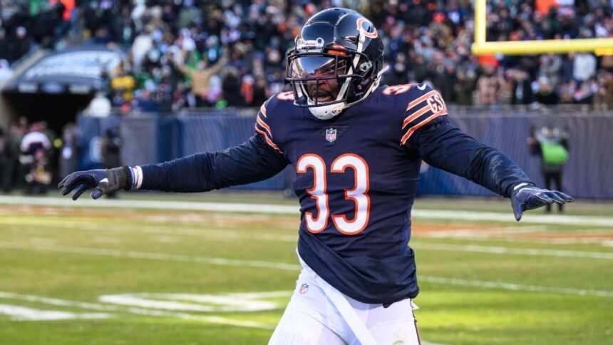 Bears: Jaylon Johnson, lesionado, baja varias semanas en el training camp