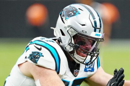 Panthers cortan a LB titular Josey Jewell: Conmoción Cerebral y Futuro Incierto