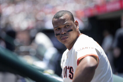 Devers Debuta en Primera Base con Gigantes vs. Bravos: Nuevo Rol en Atlanta