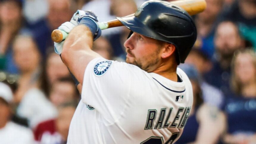 Raleigh Conecta 39 HR y Marineros Frena Racha de 11 Victorias de Cerveceros