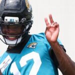 Jaguars: Travis Hunter alternará ofensiva y defensiva en entrenamientos