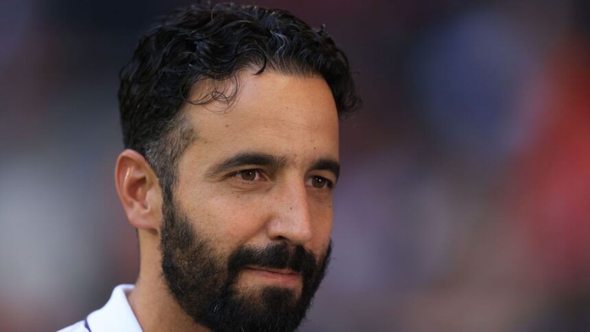 Manchester United podría arrancar sin delantero estrella: ¿Fracaso en fichajes?