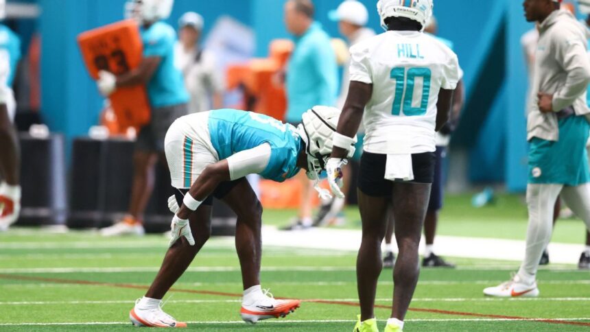 Burns de los Dolphins teme desgarro de ligamento; Matos también lesionado