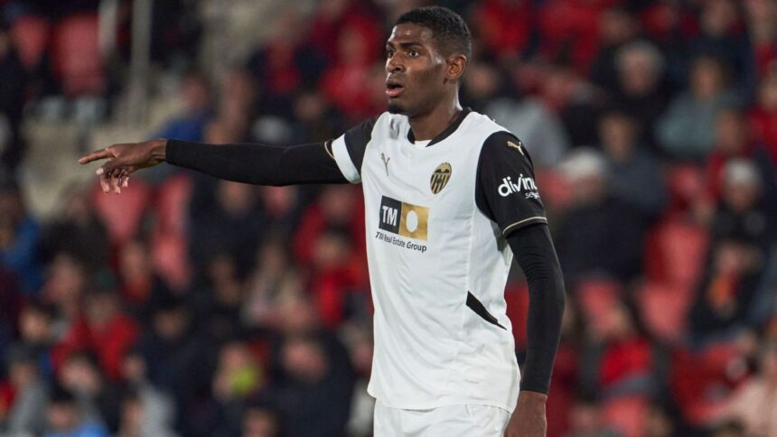 Arsenal ficha a Cristhian Mosquera del Valencia: Refuerzo defensivo por 13M