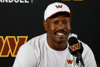 Von Miller: "Aún puedo despertar y presionar al quarterback" con Commanders