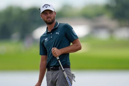 Svensson vuela con 60 golpes y lidera el 3M Open: ¡Eagle épico!