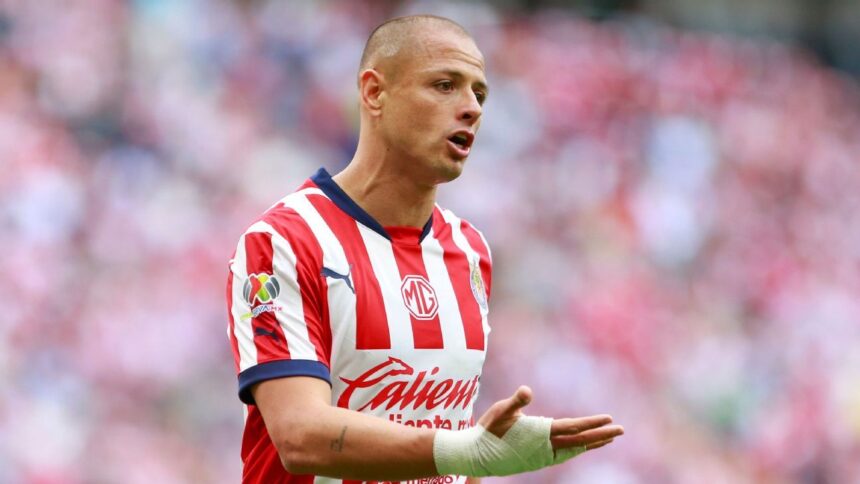 Chicharito se disculpa tras polémicas declaraciones sexistas: FMF lo multa
