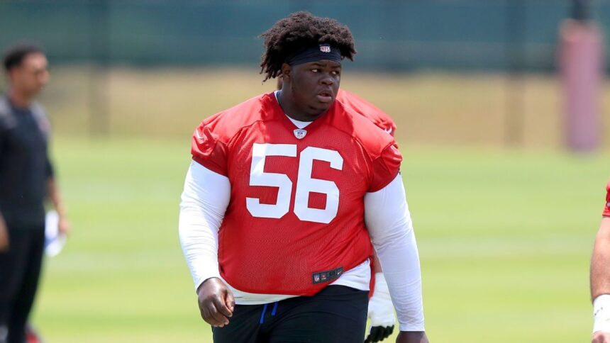 Watson, el jugador más pesado de la NFL, busca salud y debut con los Bucs