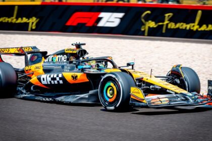 Piastri arrasa en la Sprint del GP de Bélgica: Verstappen y Norris tras él