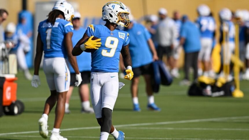 Falcons refuerzan ataque: Fichan a DJ Chark, ex receptor de Chargers
