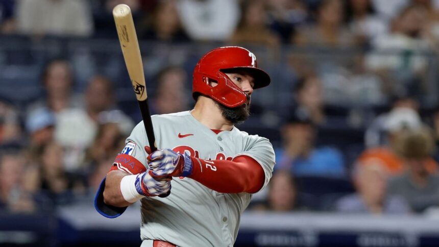 Schwarber Conquista 1000 Hits con HR y Supera a McGwire: Phillies Celebran