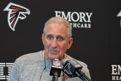 Falcons Confía en su Equipo: Blank Ve Futuro Ganador con Penix Jr.
