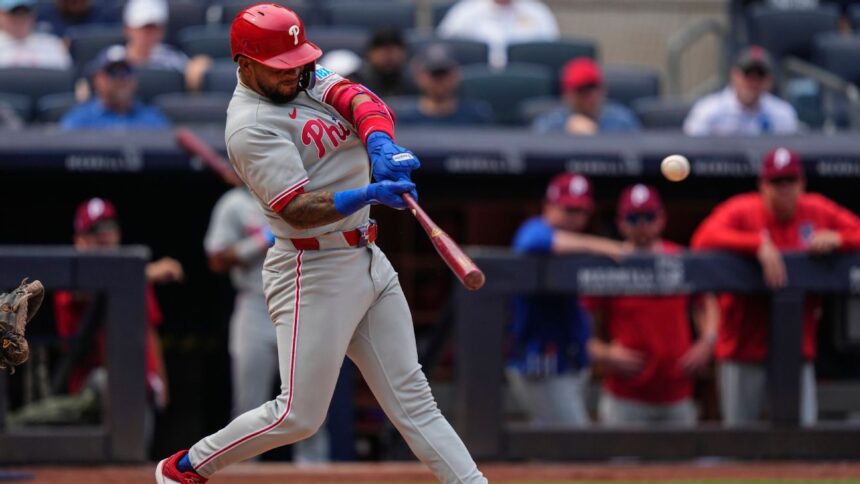 Sosa Abandona Juego Yankees: Dolor en Espalda tras Choque con Marsh