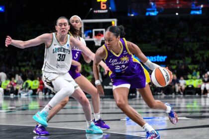 Stewart, estrella de Liberty, abandona juego por lesión en la pierna