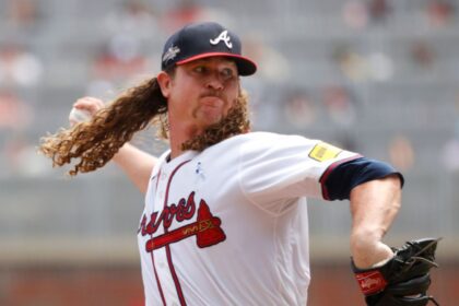 Braves: Grant Holmes a la lista de lesionados, abridores de Opening Day todos fuera