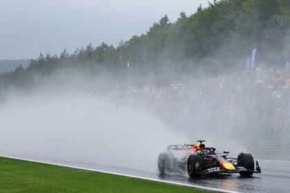Verstappen critica retraso del GP de Bélgica: "Decisión decepcionante"