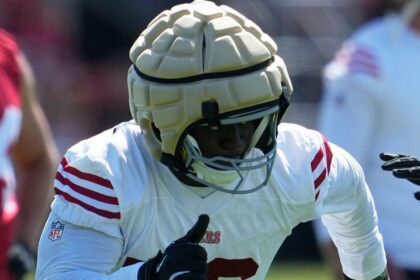 49ers: Tarron Jackson sale en ambulancia tras lesión en práctica