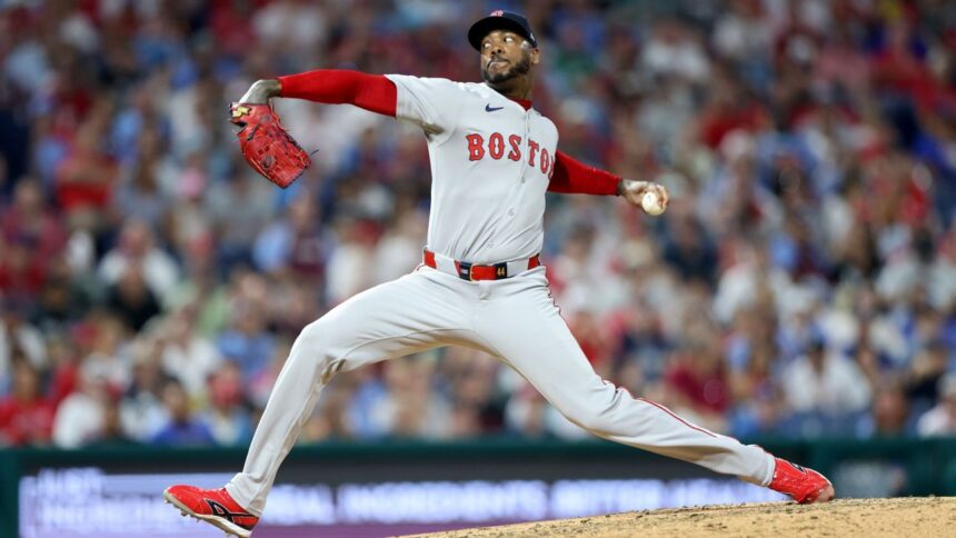 Chapman (Red Sox) Tranquiliza: Espasmo en la Espalda, Volverá Pronto