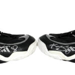 Zapatillas Adidas de debut de Kobe Bryant con Lakers alcanzan $240,000 en subasta