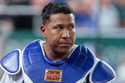 Salvador Pérez Sale del Juego por Golpe en Codo: Royals Preocupados