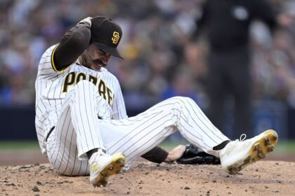 Cease Impactado en la Cabeza, Permanece en el Juego Padres vs Mets