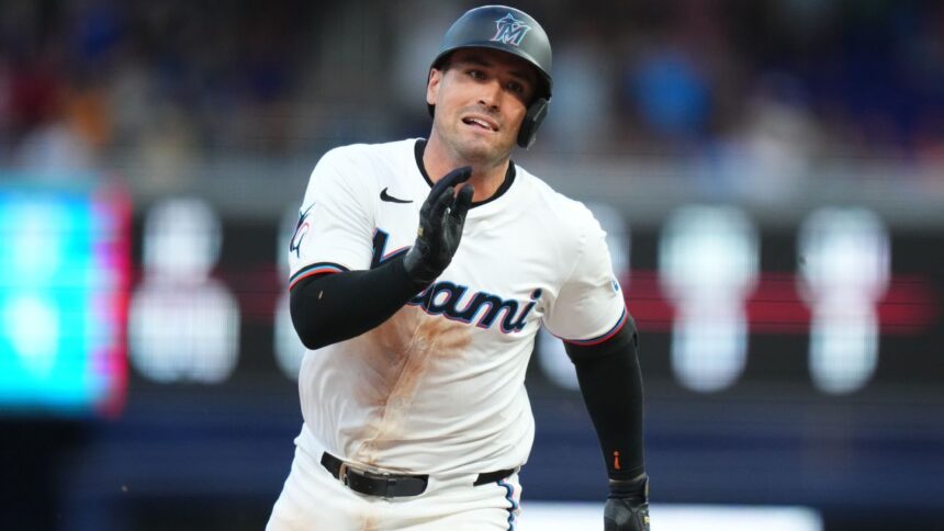 Rays refuerzan receptoría: Adquieren a Nick Fortes tras traspaso de Jansen