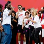 Sarina Wiegman celebra Euro 2025 con Burna Boy: ¡Parade Inolvidable!