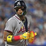 Acuna Jr. Sale del Juego por Molestias en el Tendón de Aquiles
