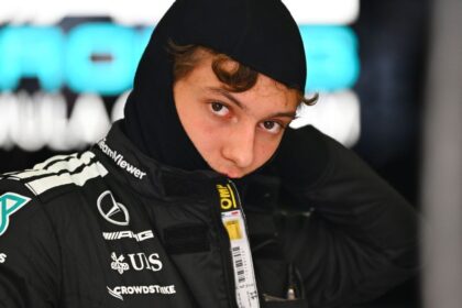 Antonelli Sufre: Mercedes Admite Errores en Desarrollo del Auto F1