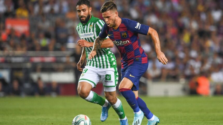 Carles Pérez, ex Barcelona, hospitalizado por mordedura de perro: baja en Aris