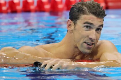Phelps, leyenda olímpica, enseñará a nadar a los Ravens de la NFL