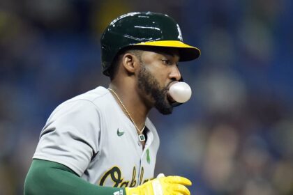Rojos de Cincinnati se refuerzan: Adquieren a Miguel Andújar desde Oakland