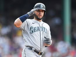 Suárez Brilla en Regreso a Seattle: Jonrón y Liderazgo en Victoria de Marineros