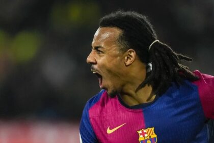 Koundé extiende su contrato con el FC Barcelona hasta 2030
