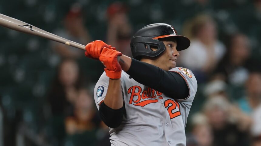 Basallo Brilla: Debut con Hit y 2 Remolcadas en MLB para el Dominicano 955