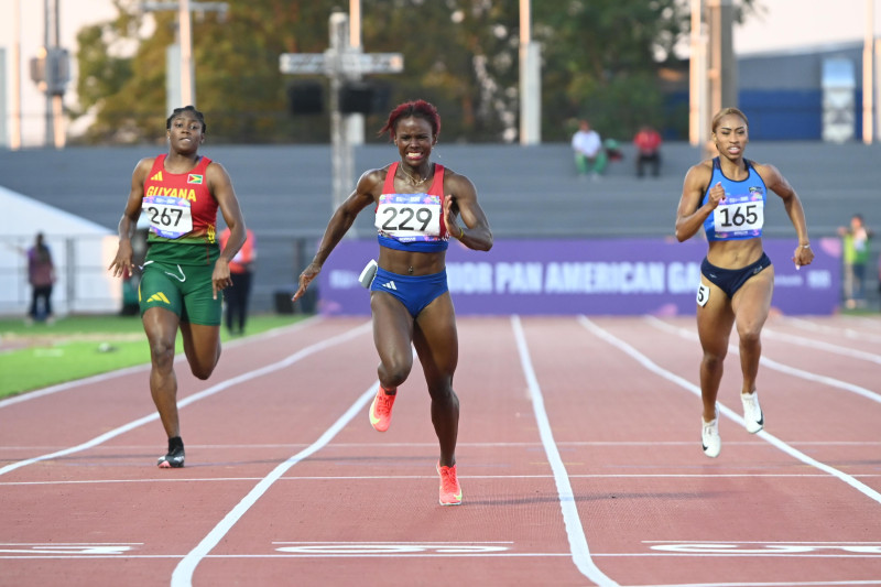 Liranyi Alonso Impone Récord y Oro en 200 Metros de los Panamericanos Junior