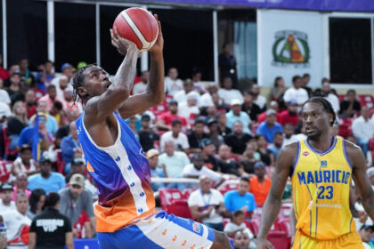 Jeff Allen Refuerza a Rafael Barias en el TBS Distrito 2025: Baloncesto Superior